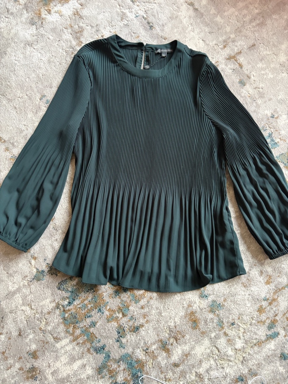 Adrianna Papell Pleated Long-Sleeve Blouse in Forest Green